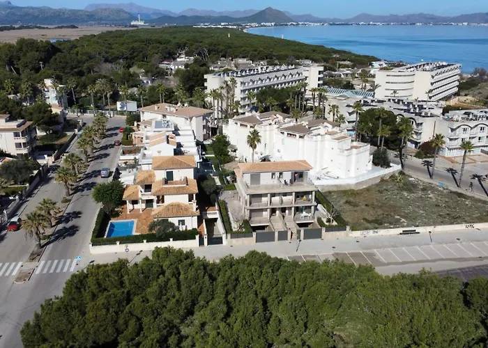 Antonia Holiday home *